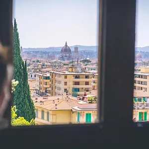 Attico In Storica - Dolcevita Apartamento